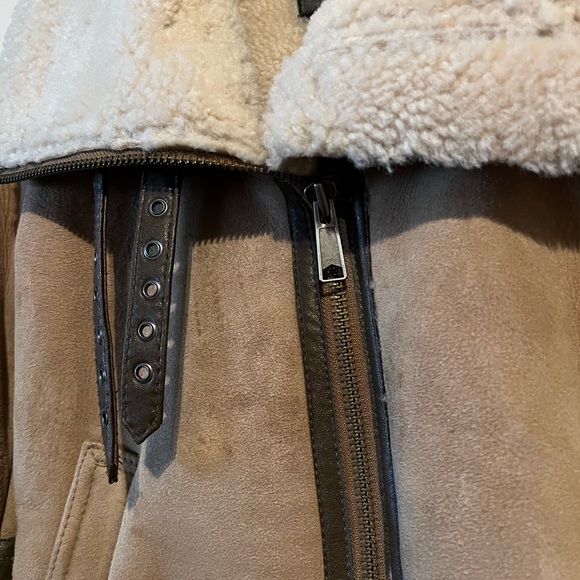 Joie Shearling Jacket. Size small - Picture 5 of 8